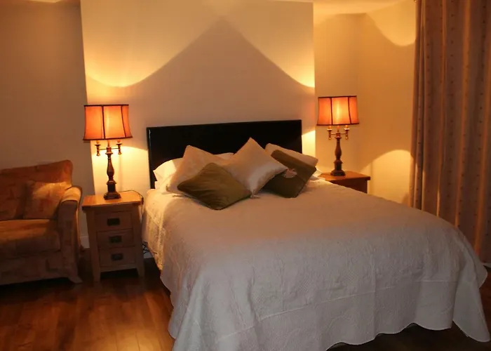 The Twelve Oaks